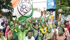 ವಿಧಾನಸಭಾ ಉಪ ಚುನಾವಣೆ ಫಲಿತಾಂಶ: INDIA ಮೈತ್ರಿಕೂಟಕ್ಕೆ 10 ಕ್ಷೇತ್ರಗಳಲ್ಲಿ ಗೆಲುವು, ಬಿಜೆಪಿಗೆ 2 ಸ್ಥಾನ